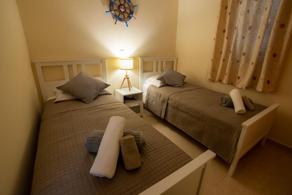 Captains View Apartments بلاتي المظهر الخارجي الصورة